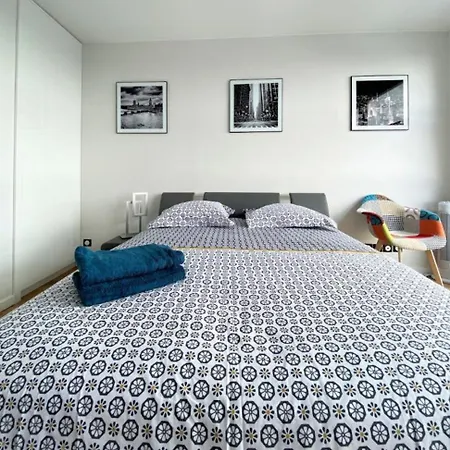 Les Studiantes 130 Apartament