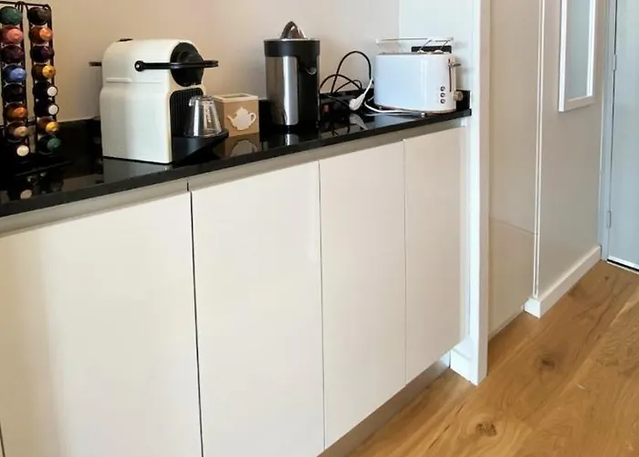 Les Studiantes 130 ليل